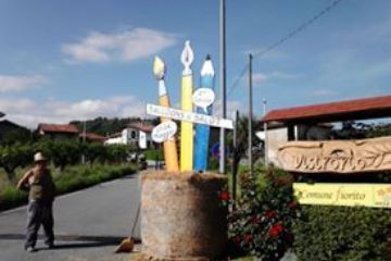 I nostri loghi che troverete ad ogni ingresso del paese